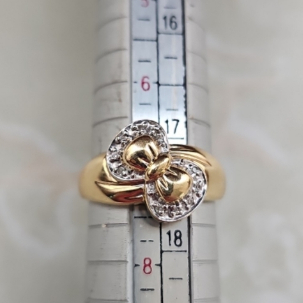 14K Bow Accent YG Ring